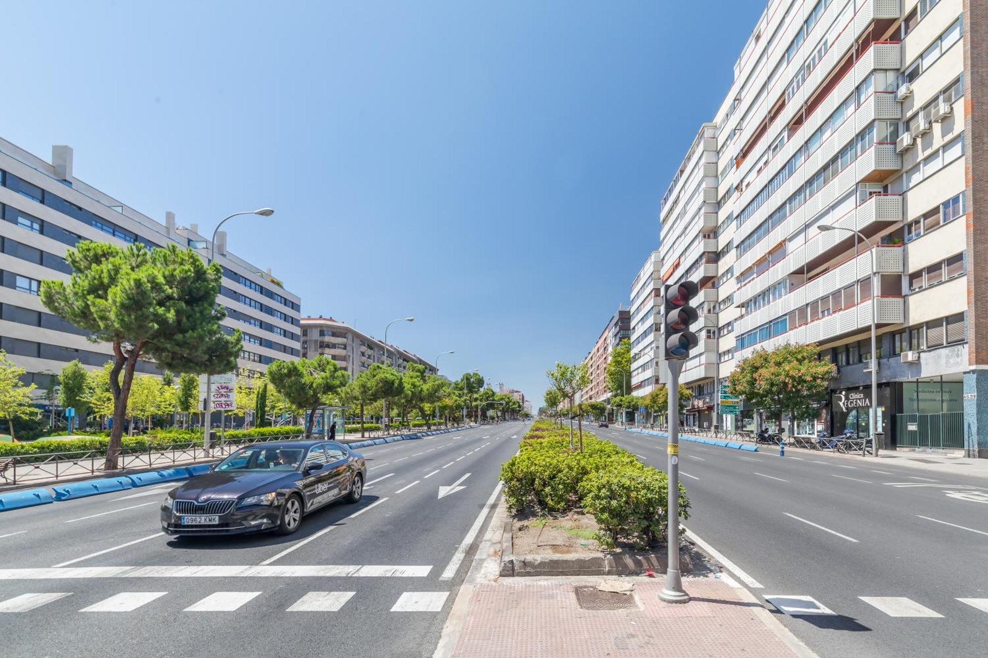 Location, Style & Comfort Madrid Bagian luar foto